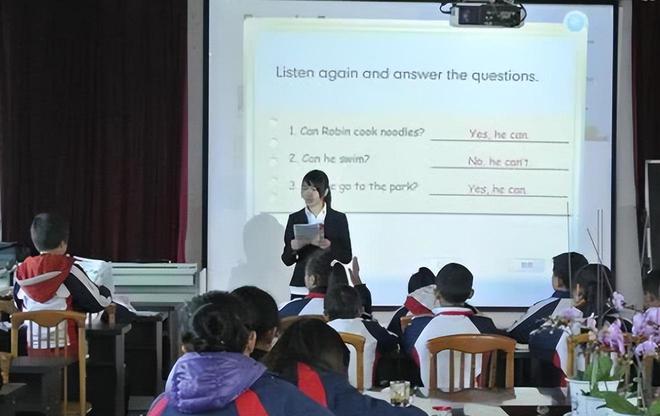 童装为啥会印有艾滋英文？继“毒玩具”后网友又发现“毒童装”(图9)